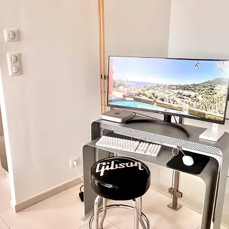 Detente Cote D'azur, Piscine Et Privatifs מנטון