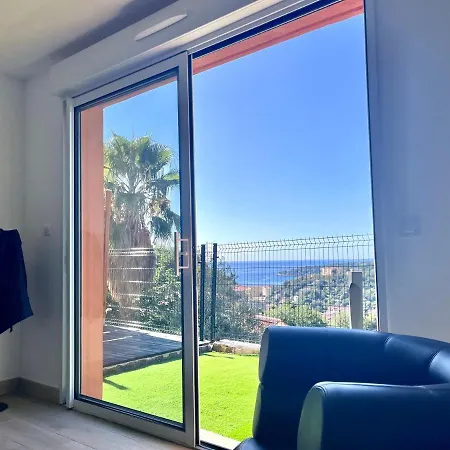Detente Cote D'azur, Piscine Et Privatifs * 芒通