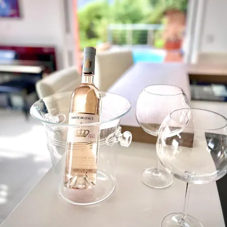 Detente Cote D'azur, Piscine Et Privatifs *